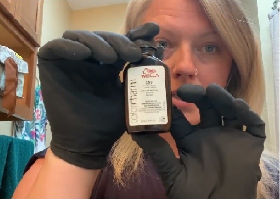 Dying My Hair Grey With Wella 050 Cooling Violet !!